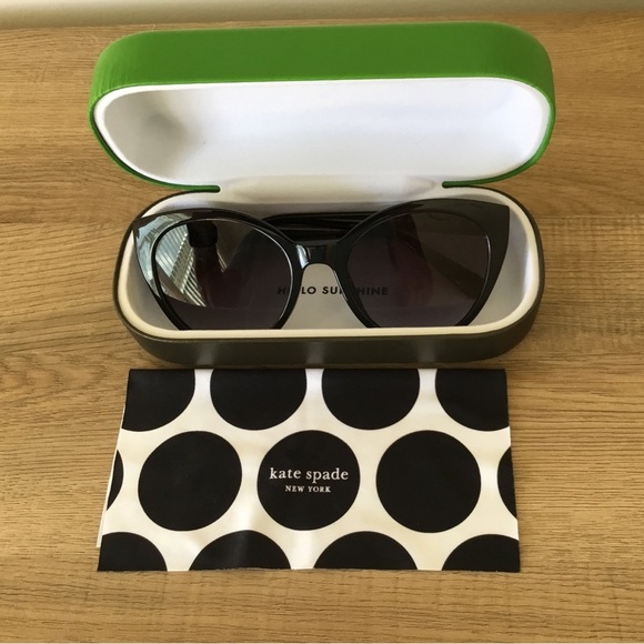 Kate Spade Women’s Sunglasses in Black with Green Case and Kate Spade Cloth - Picture 1 of 7